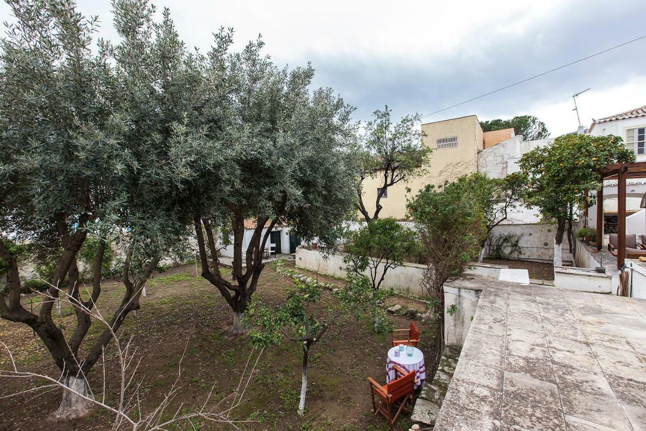 Two Olive Trees Guest House Spetses Town Exterior photo